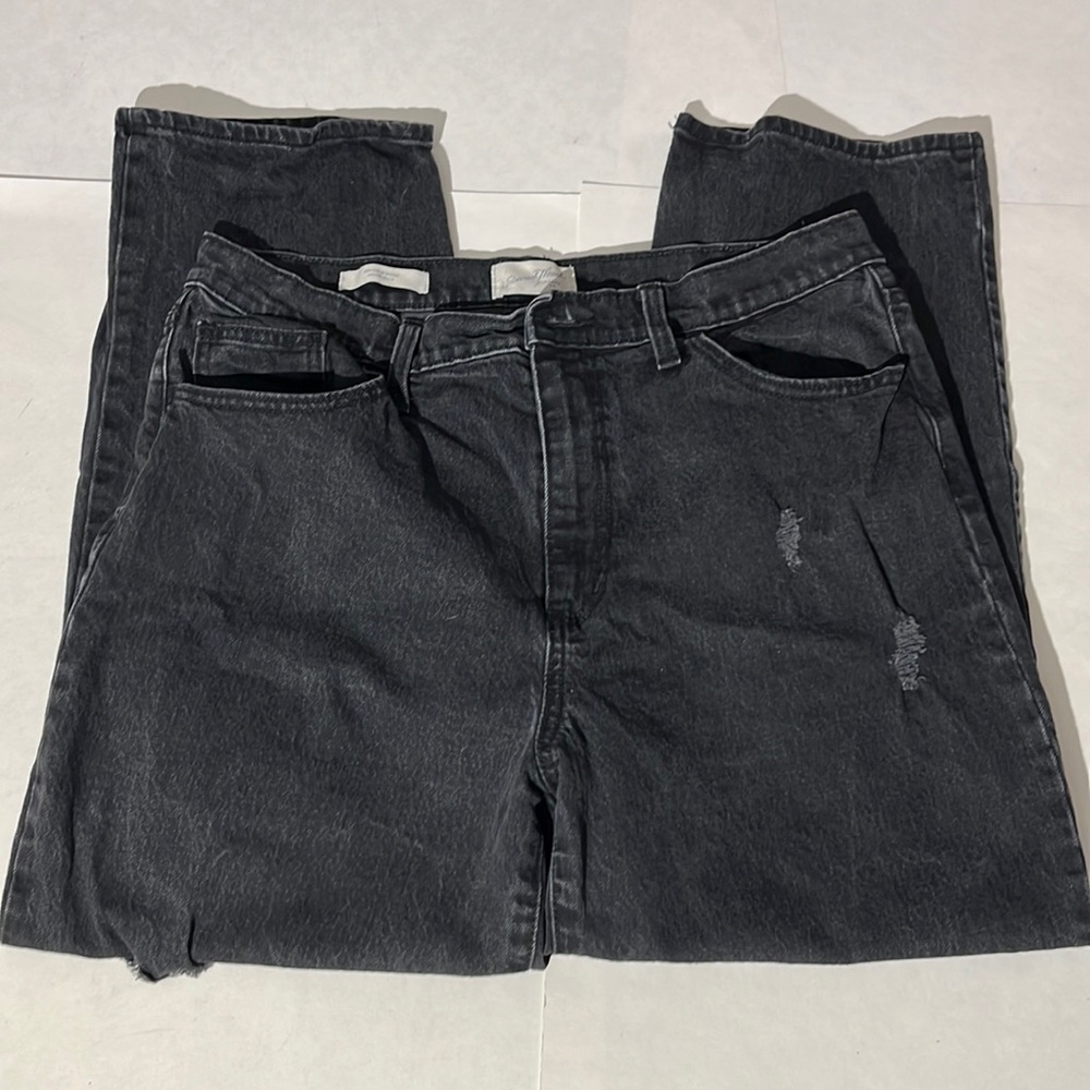 Universal Thread vintage straight black denim jeans distressed sz 14 or 32